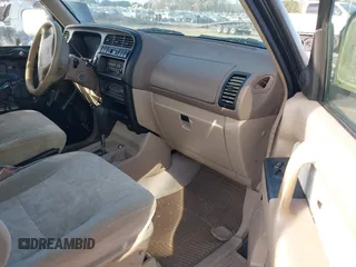 2000 Isuzu Trooper S z VIN JACDS58X9Y7J08094, wystawiony jako IAAI lot #41818546 z przebiegiem 154 927 mil mil oraz . Historia ofert i sprzedaży dostępna na DreamBid. Obrazek 5.