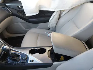 2017 Infiniti Q50 3.0t Premium with VIN JN1EV7AR0HM838534, listed as a IAAI auction lot 41625322 with 130,090 mi miles. Bid and sale history available at carsss.com. Image 5.