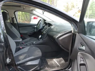 2014 Ford Focus SE with VIN 1FADP3K25EL425738, listed as a IAAI auction lot 42127245 with 161,163 mi miles. Bid and sale history available at carsss.com. Image 5.