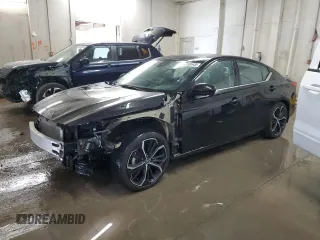 2024 Nissan Altima SR z VIN 1N4BL4CV2RN420931, wystawiony jako Copart lot #54358545 z przebiegiem 7 262 mil mil oraz Szkoda całkowita • Salvage title. Historia ofert i sprzedaży dostępna na DreamBid. Obrazek 1.