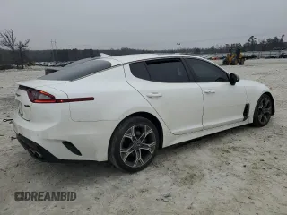 2020 Kia Stinger GT-Line with VIN KNAE15LA7L6084725, listed as a Copart auction lot 86960634 with 92,929 mi miles and Salvage Title. Bid and sale history available at carsss.com. Image 3.