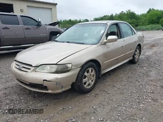 2002 Honda Accord EX z VIN 1HGCG56632A133738, wystawiony jako IAAI lot #42104355 z przebiegiem 236 202 mil mil oraz . Historia ofert i sprzedaży dostępna na DreamBid. Obrazek 2.