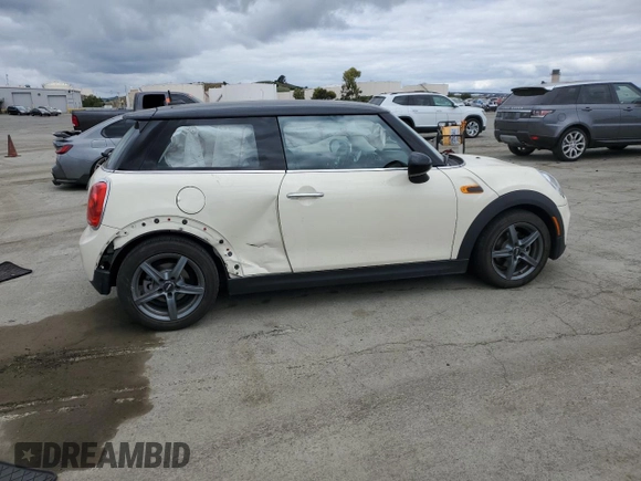 2016 MINI Hardtop with VIN WMWXP5C52G2D13922, listed as a Copart auction lot 54707815 with 47,625 mi miles and Salvage title. Bid and sale history available at DreamBid. Image 3.