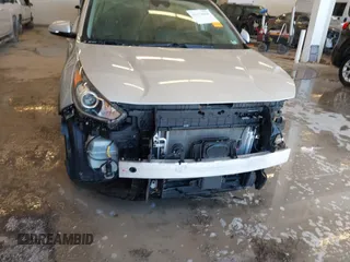 2019 Kia Niro Touring with VIN KNDCE3LC8K5304429, listed as a IAAI auction lot 41374848 with 1 mi miles. Bid and sale history available at carsss.com. Image 6.