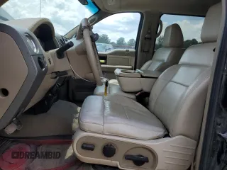 2004 Ford F-150 XLT z VIN 1FTPW14514KC31332, wystawiony jako Copart lot #65973535 z przebiegiem 206 676 mil mil oraz Czysty tytuł • Clean title. Historia ofert i sprzedaży dostępna na DreamBid. Obrazek 7.
