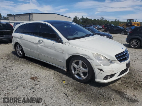 2009 Mercedes-Benz R 3.5L with VIN 4JGCB65E39A090813, listed as a Copart auction lot 70237054 with 149,992 mi miles and Salvage Title. Bid and sale history available at DreamBid. Image 4.