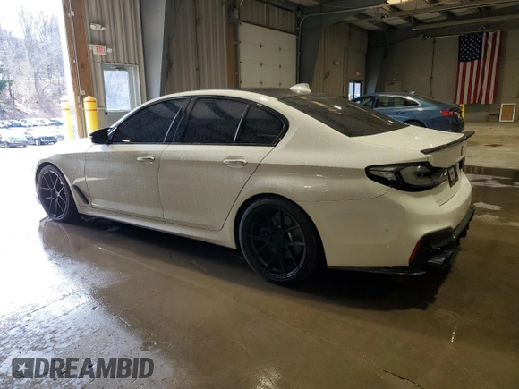 2018 BMW 5 Series M550i xDrive with VIN WBAJB9C5XJB035514, listed as a Copart auction lot 50045425 with 76,325 mi miles and Salvage Title. Bid and sale history available at carsss.com. Image 2.