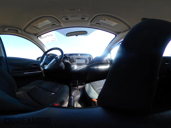 2016 Toyota Prius One z VIN JTDKDTB32G1126614, wystawiony jako IAAI lot #41970288 z przebiegiem 111 354 mil mil oraz . Historia ofert i sprzedaży dostępna na DreamBid. Obrazek 18.