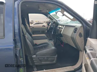 2008 Ford Super Duty F-250 SRW XL with VIN 1FTSW21R88ED91980, listed as a IAAI auction lot 41911411 with 197,558 mi miles. Bid and sale history available at carsss.com. Image 5.