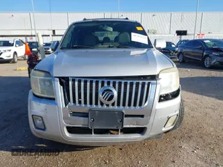 2008 Mercury Mariner Premier z VIN 4M2CU87178KJ19754, wystawiony jako IAAI lot #41595974 z przebiegiem 239 180 mil mil oraz . Historia ofert i sprzedaży dostępna na DreamBid. Obrazek 12.