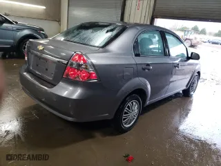 2009 Chevrolet Aveo LS with VIN KL1TD56E59B371648, listed as a Copart auction lot 81709864 with 109,772 mi miles and Salvage Title. Bid and sale history available at carsss.com. Image 3.