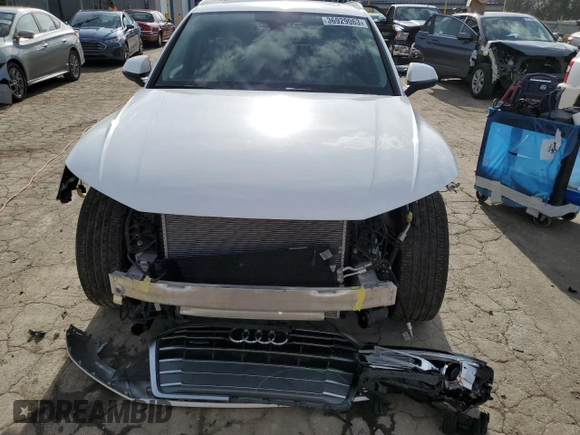 2018 Audi Q5 Premium with VIN WA1ANAFY9J2089592, listed as a Copart auction lot 36929063 with 33,009 mi miles and . Bid and sale history available at DreamBid. Image 5.