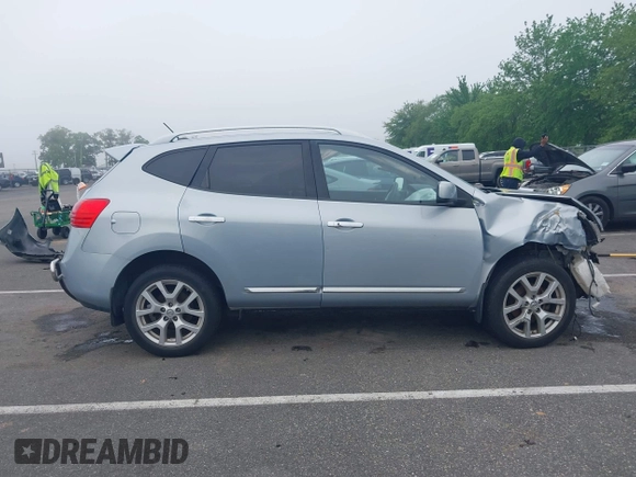 2011 Nissan Rogue SV z VIN JN8AS5MV7BW263575, wystawiony jako IAAI lot #42284471 z przebiegiem 101 313 mil mil oraz . Historia ofert i sprzedaży dostępna na DreamBid. Obrazek 13.