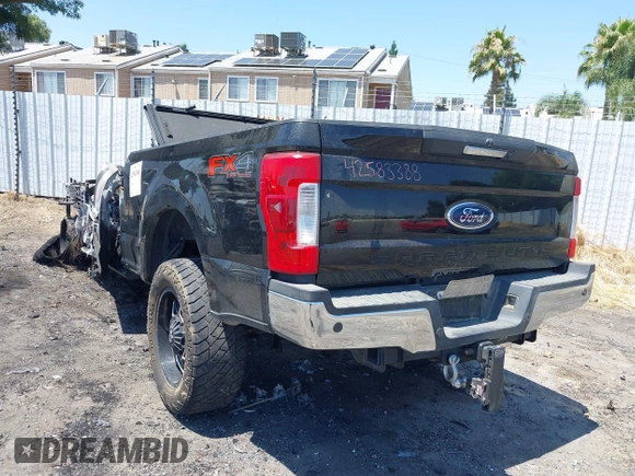 2018 Ford F-250 XL with VIN 1FT7W2BT3JEB60474, listed as a IAAI auction lot 42583388 with Not provided miles and . Bid and sale history available at DreamBid. Image 3.