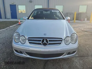 2007 Mercedes-Benz CLK 350 with VIN WDBTK56F67F226727, listed as a Copart auction lot 83053944 with 92,829 mi miles and Non Repairable. Bid and sale history available at DreamBid. Image 5.