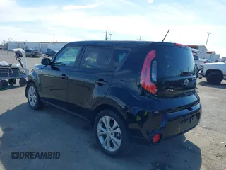 2016 Kia Soul + with VIN KNDJP3A57G7394397, listed as a IAAI auction lot 41621912 with 140,070 mi miles. Bid and sale history available at carsss.com. Image 3.