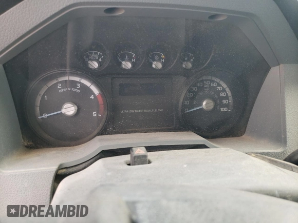 2014 Ford F-350 XLT with VIN 1FT8W3BT2EEA62777, listed as a Copart auction lot 62673935 with 144,746 mi miles and Clean title. Bid and sale history available at DreamBid. Image 9.