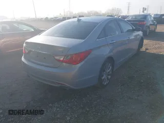 2012 Hyundai Sonata SE with VIN 5NPEC4AB7CH330570, listed as a IAAI auction lot 42108128 with 124,439 mi miles and . Bid and sale history available at carsss.com. Image 4.