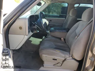2005 GMC Yukon SLT with VIN 1GKEC13V25J140762, listed as a Copart auction lot 76842264 with 161,542 mi miles and Salvage Title. Bid and sale history available at carsss.com. Image 7.