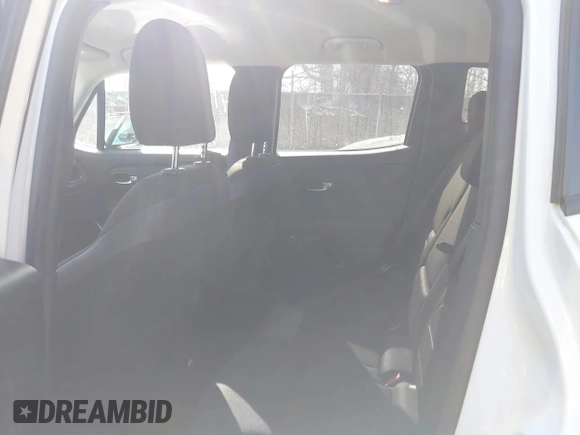 2017 Jeep Renegade Latitude with VIN ZACCJBBB9HPG56028, listed as a IAAI auction lot 41780912 with 55,482 mi miles. Bid and sale history available at carsss.com. Image 8.