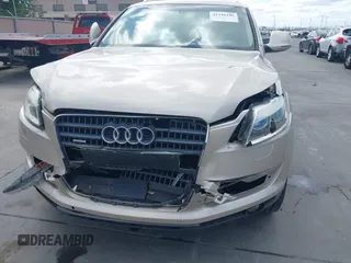 2008 Audi Q7 Premium z VIN WA1BY74LX8D001010, wystawiony jako IAAI lot #42236186 z przebiegiem 183 778 mil mil oraz . Historia ofert i sprzedaży dostępna na DreamBid. Obrazek 6.