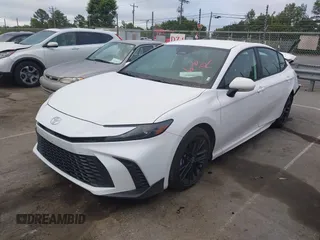 2025 Toyota Camry LE z VIN 4T1DAACK7SU152544, wystawiony jako IAAI lot #42489001 z przebiegiem 1 308 mil mil oraz . Historia ofert i sprzedaży dostępna na DreamBid. Obrazek 19.