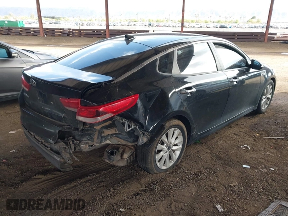 2018 Kia Optima LX with VIN 5XXGT4L39JG251635, listed as a IAAI auction lot 41933408 with 135,718 mi miles. Bid and sale history available at carsss.com. Image 4.