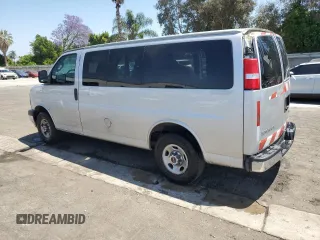 2022 GMC Savana LT z VIN 1GJW7FFP1N1154496, wystawiony jako Copart lot #57423255 z przebiegiem 191 693 mil mil oraz Tytuł czysty. Historia ofert i sprzedaży dostępna na DreamBid. Obrazek 2.