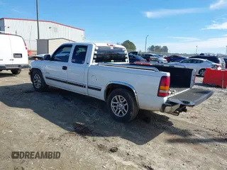 2001 Chevrolet Silverado 1500 LT with VIN 1GCEC19T01Z152616, listed as a IAAI auction lot 41454877 with 208,347 mi miles. Bid and sale history available at carsss.com. Image 3.