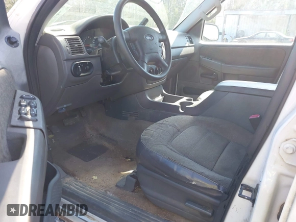 2004 Ford Explorer XLS with VIN 1FMZU62K64UB21610, listed as a IAAI auction lot 41754063 with 203,591 mi miles and . Bid and sale history available at DreamBid. Image 5.