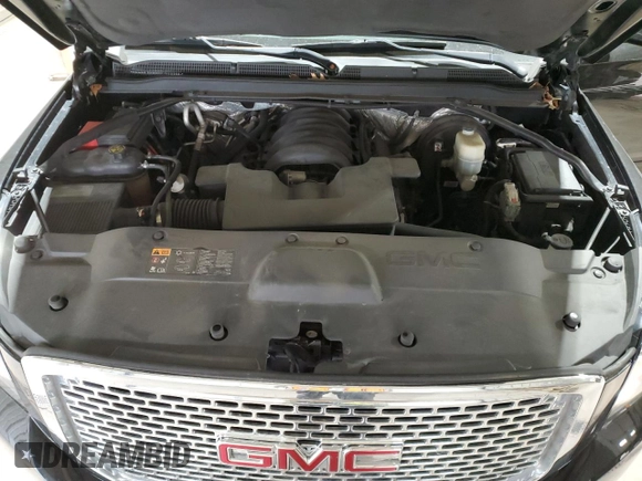 2015 GMC Yukon SLE with VIN 1GKS2AKC3FR664740, listed as a Copart auction lot 53824145 with 194,655 mi miles and Salvage Title. Bid and sale history available at carsss.com. Image 12.