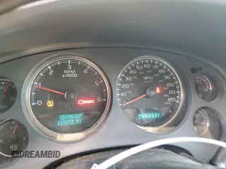 2007 GMC Yukon XL SLT with VIN 1GKFK16387R381473, listed as a Copart auction lot 47806175 with 123,372 mi miles and Salvage Title. Bid and sale history available at DreamBid. Image 9.