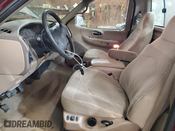 1999 Ford F-150 XL z VIN 1FTRF17L5XNC32361, wystawiony jako Copart lot #60094425 z przebiegiem Nie podano mil oraz Czysty tytuł • Clean title. Historia ofert i sprzedaży dostępna na DreamBid. Obrazek 7.