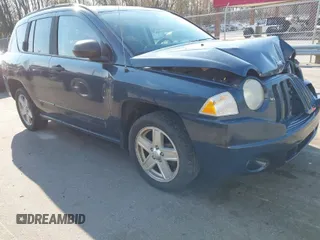 2008 Jeep Compass Sport with VIN 1J8FF47W68D758903, listed as a IAAI auction lot 41904401 with 154,016 mi miles. Bid and sale history available at carsss.com. Image 1.