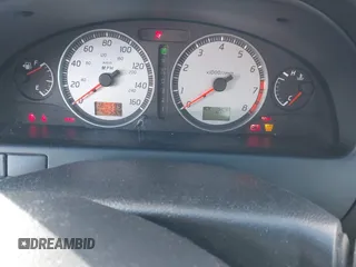 2002 Nissan Maxima GLE с VIN JN1DA31A62T322007, выставлен на аукционе IAAI как лот 40999480 с пробегом 208 110 миль миль и . История ставок и продаж доступна на DreamBid. Изображение 7.