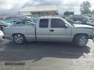 2005 Chevrolet Silverado 1500 LS with VIN 2GCEC19T651252136, listed as a IAAI auction lot 41579633 with 178,625 mi miles and . Bid and sale history available at DreamBid. Image 13.
