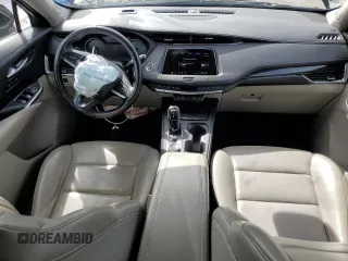 2020 Cadillac XT4 FWD Premium Luxury with VIN 1GYFZCR46LF112188, listed as a Copart auction lot 51536115 with 31,427 mi miles and Salvage title. Bid and sale history available at DreamBid. Image 8.