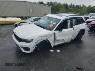2024 Jeep Grand Cherokee Altitude X z VIN 1C4RJHAG3RC129005, wystawiony jako Copart lot #55847885 z przebiegiem Nie podano mil oraz Szkoda całkowita • Salvage title. Historia ofert i sprzedaży dostępna na DreamBid. Obrazek 1.