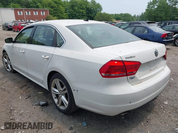 2015 Volkswagen Passat SE с VIN 1VWBV7A34FC076935, выставлен на аукционе IAAI как лот 42394375 с пробегом 172 408 миль миль и . История ставок и продаж доступна на DreamBid. Изображение 3.
