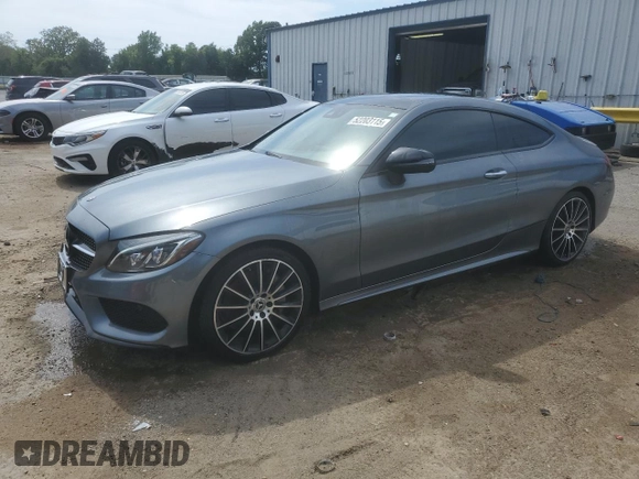 2018 Mercedes-Benz C 300 z VIN WDDWJ4JB5JF750528, wystawiony jako Copart lot #52203115 z przebiegiem 83 409 mil mil oraz Szkoda całkowita • Salvage title. Historia ofert i sprzedaży dostępna na DreamBid. Obrazek 1.