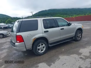 2004 Ford Explorer XLT z VIN 1FMDU73KX4UB18210, wystawiony jako IAAI lot #42504862 z przebiegiem 264 644 mil mil oraz . Historia ofert i sprzedaży dostępna na DreamBid. Obrazek 4.