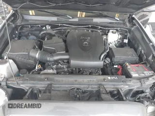 2019 Toyota Tacoma SR z VIN 3TMCZ5AN1KM257081, wystawiony jako IAAI lot #42211385 z przebiegiem 60 229 mil mil oraz . Historia ofert i sprzedaży dostępna na DreamBid. Obrazek 10.