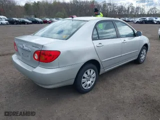 2004 Toyota Corolla CE with VIN 2T1BR38E84C257922, listed as a IAAI auction lot 42066069 with 172,985 mi miles. Bid and sale history available at carsss.com. Image 4.