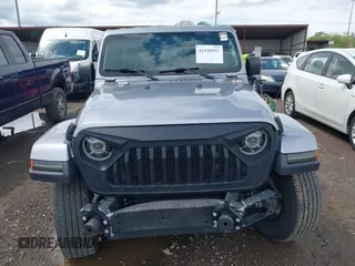 2019 Jeep Wrangler Unlimited Sahara with VIN 1C4HJXEN5KW542403, listed as a IAAI auction lot 42159197 with 60,378 mi miles and . Bid and sale history available at DreamBid. Image 12.