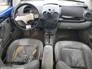 2003 Volkswagen New Beetle Coupe GLS with VIN 3VWCK21C03M425700, listed as a Copart auction lot 47312415 with 135,331 mi miles and Salvage Title. Bid and sale history available at carsss.com. Image 8.