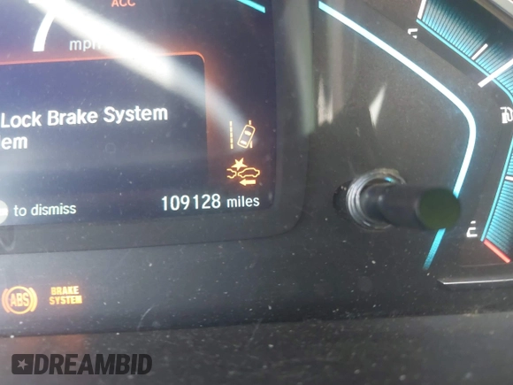 2018 Honda Odyssey Touring with VIN 5FNRL6H81JB023530, listed as a IAAI auction lot 42040124 with 109,128 mi miles and . Bid and sale history available at DreamBid. Image 15.