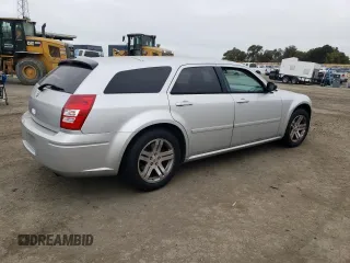 2006 Dodge Magnum z VIN 2D4FV47T96H122432, wystawiony jako Copart lot #73424564 z przebiegiem 188 568 mil mil oraz Szkoda całkowita • Salvage title. Historia ofert i sprzedaży dostępna na DreamBid. Obrazek 3.