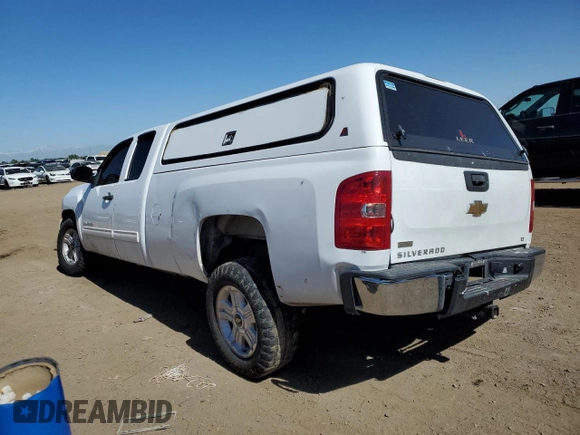 2011 Chevrolet Silverado 1500 LT with VIN 1GCRKSE03BZ418878, listed as a Copart auction lot 57763574 with 197,372 mi miles and Salvage Title. Bid and sale history available at DreamBid. Image 2.