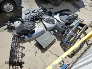 2024 Porsche Cayenne z VIN WP1AA2AY0RDA11814, wystawiony jako Copart lot #45279905 z przebiegiem 4 497 mil mil oraz Szkoda całkowita • Salvage title. Historia ofert i sprzedaży dostępna na DreamBid. Obrazek 13.
