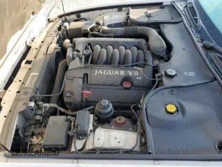 2001 Jaguar XJ with VIN SAJDA23C51LF35586, listed as a Copart auction lot 44105165 with 47,355 mi miles and Salvage title. Bid and sale history available at DreamBid. Image 11.